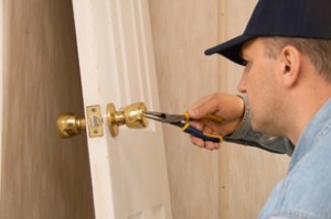 emergency locksmith professional